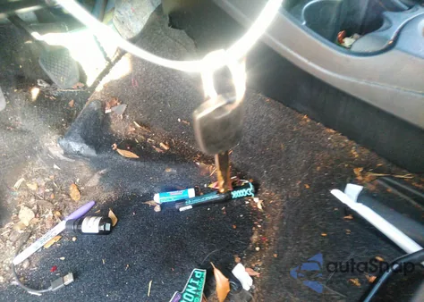 2013 Honda Fit z USA, uszkodzony, nr VIN JHMGE8G31DC000025